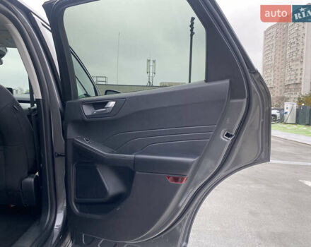 Серый Форд Эскейп, объемом двигателя 2.49 л и пробегом 61 тыс. км за 29000 $, фото 25 на Automoto.ua