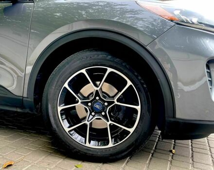 Серый Форд Эскейп, объемом двигателя 1.5 л и пробегом 90 тыс. км за 19000 $, фото 2 на Automoto.ua