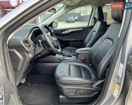 Серый Форд Эскейп, объемом двигателя 1.5 л и пробегом 125 тыс. км за 18500 $, фото 6 на Automoto.ua