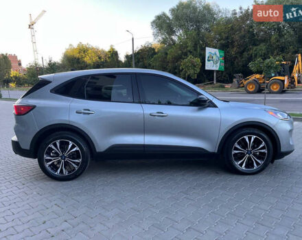 Сірий Форд Ескейп, об'ємом двигуна 1.5 л та пробігом 16 тис. км за 17500 $, фото 9 на Automoto.ua