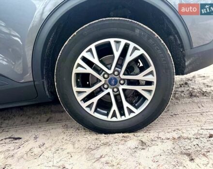 Серый Форд Эскейп, объемом двигателя 2.5 л и пробегом 215 тыс. км за 21000 $, фото 11 на Automoto.ua