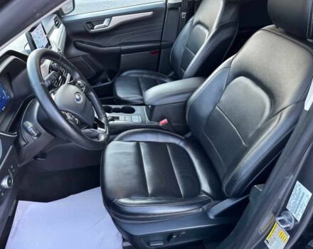 Серый Форд Эскейп, объемом двигателя 2.5 л и пробегом 20 тыс. км за 11000 $, фото 8 на Automoto.ua