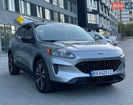 Сірий Форд Ескейп, об'ємом двигуна 1.5 л та пробігом 16 тис. км за 17500 $, фото 11 на Automoto.ua