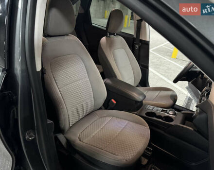 Серый Форд Эскейп, объемом двигателя 1.5 л и пробегом 139 тыс. км за 14200 $, фото 34 на Automoto.ua