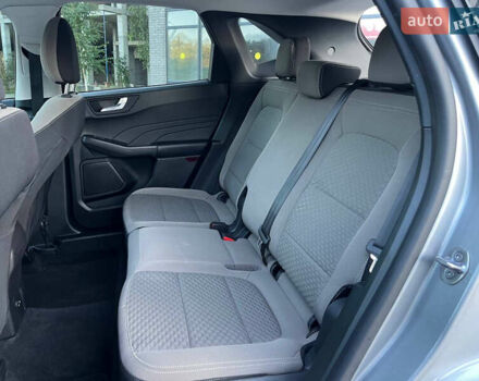 Сірий Форд Ескейп, об'ємом двигуна 1.5 л та пробігом 16 тис. км за 17500 $, фото 42 на Automoto.ua