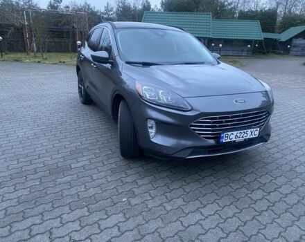 Сірий Форд Ескейп, об'ємом двигуна 2 л та пробігом 130 тис. км за 18500 $, фото 1 на Automoto.ua