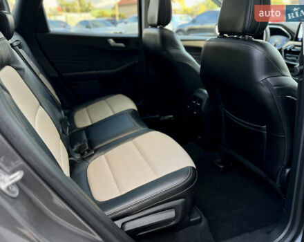 Серый Форд Эскейп, объемом двигателя 2.5 л и пробегом 52 тыс. км за 27900 $, фото 25 на Automoto.ua