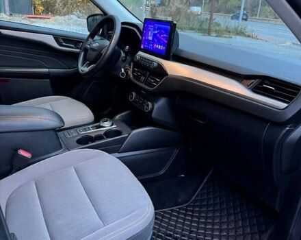 Серый Форд Эскейп, объемом двигателя 1.5 л и пробегом 198 тыс. км за 12300 $, фото 15 на Automoto.ua