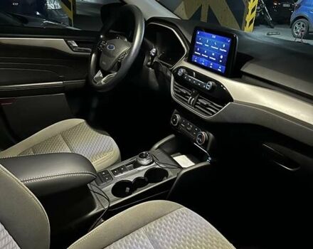 Серый Форд Эскейп, объемом двигателя 1.5 л и пробегом 99 тыс. км за 17800 $, фото 11 на Automoto.ua