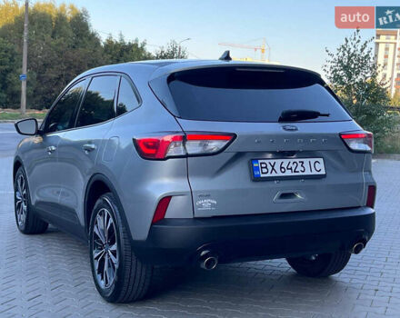 Сірий Форд Ескейп, об'ємом двигуна 1.5 л та пробігом 16 тис. км за 17500 $, фото 5 на Automoto.ua