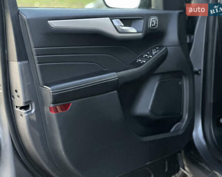 Сірий Форд Ескейп, об'ємом двигуна 2.5 л та пробігом 70 тис. км за 22999 $, фото 48 на Automoto.ua