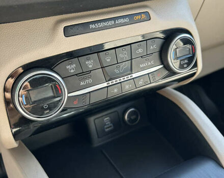 Серый Форд Эскейп, объемом двигателя 2.49 л и пробегом 156 тыс. км за 18700 $, фото 8 на Automoto.ua