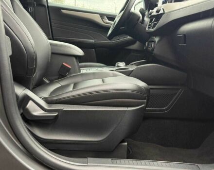 Серый Форд Эскейп, объемом двигателя 2.5 л и пробегом 80 тыс. км за 21900 $, фото 18 на Automoto.ua