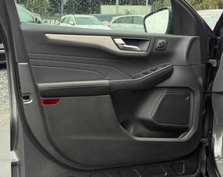 Серый Форд Эскейп, объемом двигателя 2.5 л и пробегом 80 тыс. км за 21900 $, фото 9 на Automoto.ua