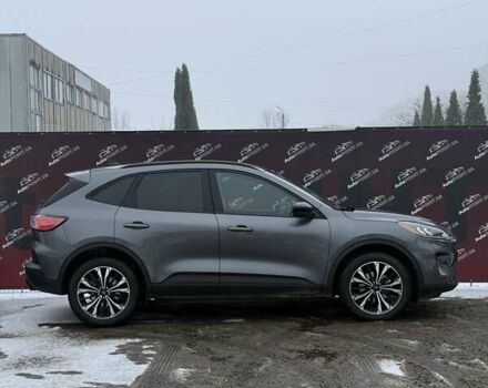 Серый Форд Эскейп, объемом двигателя 2 л и пробегом 111 тыс. км за 19500 $, фото 3 на Automoto.ua