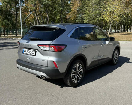 Сірий Форд Ескейп, об'ємом двигуна 1.5 л та пробігом 101 тис. км за 19200 $, фото 3 на Automoto.ua