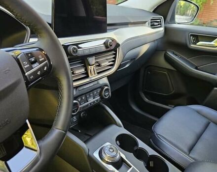 Серый Форд Эскейп, объемом двигателя 2.5 л и пробегом 73 тыс. км за 27500 $, фото 22 на Automoto.ua