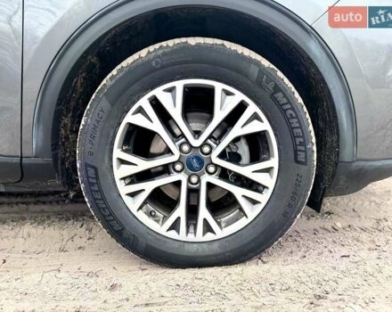 Серый Форд Эскейп, объемом двигателя 2.5 л и пробегом 215 тыс. км за 21000 $, фото 10 на Automoto.ua