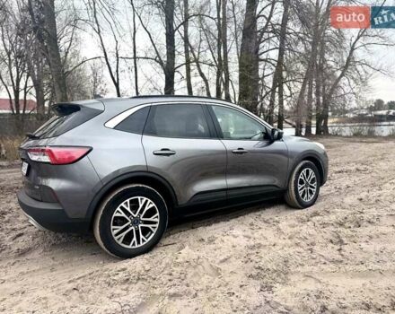 Серый Форд Эскейп, объемом двигателя 2.5 л и пробегом 215 тыс. км за 21000 $, фото 3 на Automoto.ua