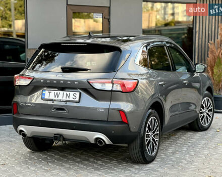 Серый Форд Эскейп, объемом двигателя 2.5 л и пробегом 52 тыс. км за 27900 $, фото 3 на Automoto.ua