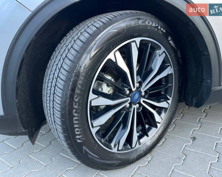 Сірий Форд Ескейп, об'ємом двигуна 1.5 л та пробігом 16 тис. км за 17500 $, фото 45 на Automoto.ua