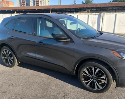 Серый Форд Эскейп, объемом двигателя 2 л и пробегом 110 тыс. км за 19000 $, фото 3 на Automoto.ua