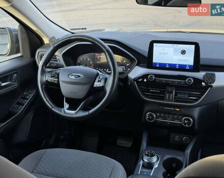 Серый Форд Эскейп, объемом двигателя 1.5 л и пробегом 154 тыс. км за 16399 $, фото 32 на Automoto.ua