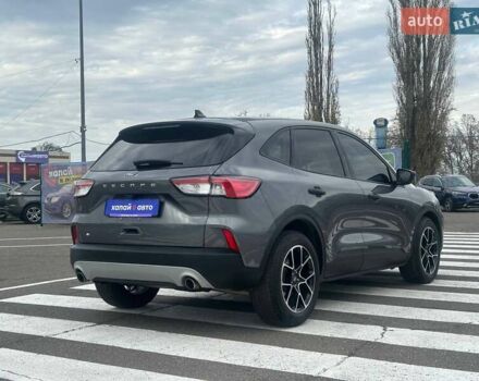 Сірий Форд Ескейп, об'ємом двигуна 1.5 л та пробігом 93 тис. км за 18700 $, фото 4 на Automoto.ua