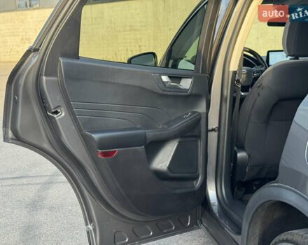 Серый Форд Эскейп, объемом двигателя 1.5 л и пробегом 154 тыс. км за 16399 $, фото 22 на Automoto.ua