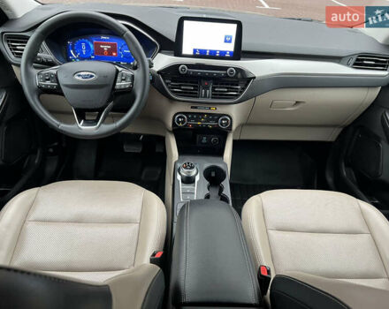 Серый Форд Эскейп, объемом двигателя 1.5 л и пробегом 66 тыс. км за 17800 $, фото 3 на Automoto.ua