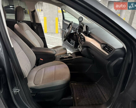 Серый Форд Эскейп, объемом двигателя 1.5 л и пробегом 139 тыс. км за 14200 $, фото 33 на Automoto.ua