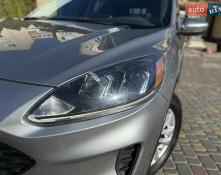 Серый Форд Эскейп, объемом двигателя 2.5 л и пробегом 3 тыс. км за 22900 $, фото 2 на Automoto.ua