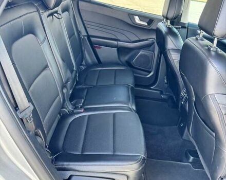 Сірий Форд Ескейп, об'ємом двигуна 2 л та пробігом 135 тис. км за 17000 $, фото 7 на Automoto.ua