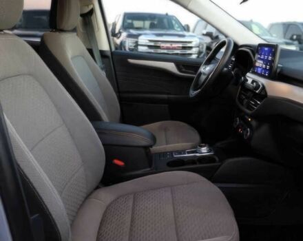 Сірий Форд Ескейп, об'ємом двигуна 1.5 л та пробігом 23 тис. км за 12900 $, фото 9 на Automoto.ua