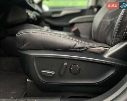 Серый Форд Эскейп, объемом двигателя 2.49 л и пробегом 136 тыс. км за 23290 $, фото 18 на Automoto.ua