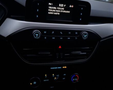 Серый Форд Эскейп, объемом двигателя 1.5 л и пробегом 63 тыс. км за 15000 $, фото 13 на Automoto.ua