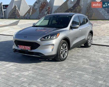 Серый Форд Эскейп, объемом двигателя 2 л и пробегом 99 тыс. км за 18900 $, фото 1 на Automoto.ua