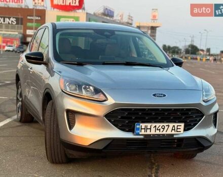 Сірий Форд Ескейп, об'ємом двигуна 1.5 л та пробігом 33 тис. км за 16500 $, фото 2 на Automoto.ua