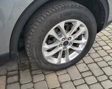 Серый Форд Эскейп, объемом двигателя 1.5 л и пробегом 89 тыс. км за 17300 $, фото 7 на Automoto.ua