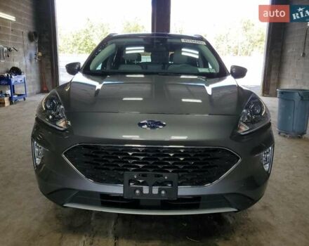 Серый Форд Эскейп, объемом двигателя 0 л и пробегом 32 тыс. км за 9396 $, фото 1 на Automoto.ua