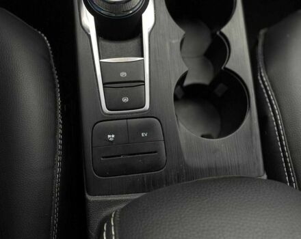 Серый Форд Эскейп, объемом двигателя 2.5 л и пробегом 136 тыс. км за 23290 $, фото 21 на Automoto.ua