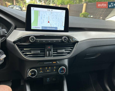 Серый Форд Эскейп, объемом двигателя 1.5 л и пробегом 3 тыс. км за 21000 $, фото 56 на Automoto.ua
