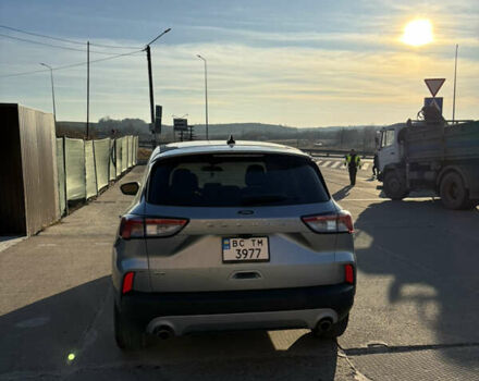 Серый Форд Эскейп, объемом двигателя 1.5 л и пробегом 50 тыс. км за 16500 $, фото 4 на Automoto.ua