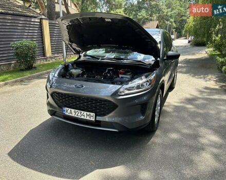 Сірий Форд Ескейп, об'ємом двигуна 1.5 л та пробігом 3 тис. км за 20500 $, фото 11 на Automoto.ua