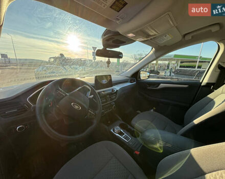 Серый Форд Эскейп, объемом двигателя 1.5 л и пробегом 50 тыс. км за 16500 $, фото 7 на Automoto.ua