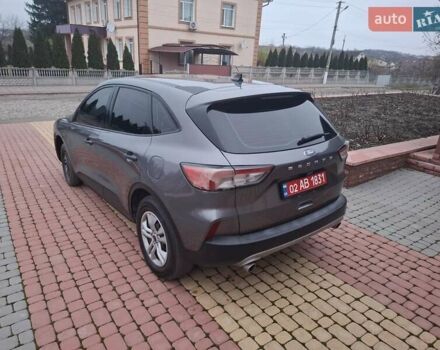 Сірий Форд Ескейп, об'ємом двигуна 1.5 л та пробігом 63 тис. км за 15000 $, фото 7 на Automoto.ua