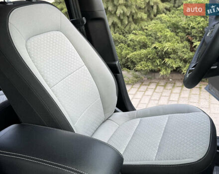 Серый Форд Эскейп, объемом двигателя 2.5 л и пробегом 19 тыс. км за 24900 $, фото 55 на Automoto.ua