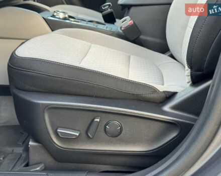 Серый Форд Эскейп, объемом двигателя 2.5 л и пробегом 19 тыс. км за 26700 $, фото 19 на Automoto.ua