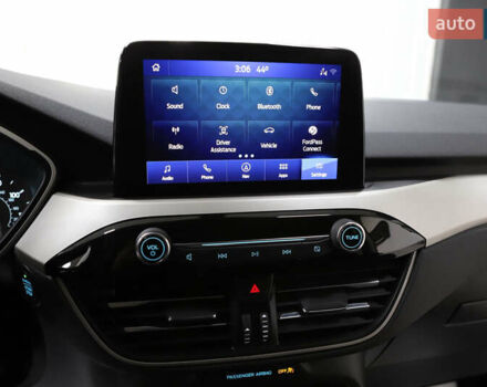 Серый Форд Эскейп, объемом двигателя 1.5 л и пробегом 126 тыс. км за 17800 $, фото 83 на Automoto.ua