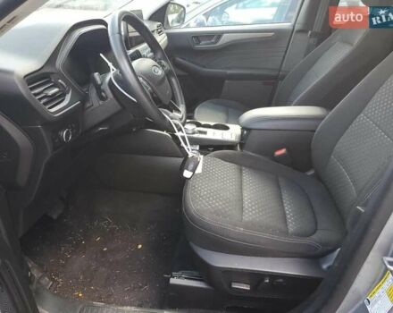 Серый Форд Эскейп, объемом двигателя 0 л и пробегом 33 тыс. км за 11300 $, фото 9 на Automoto.ua